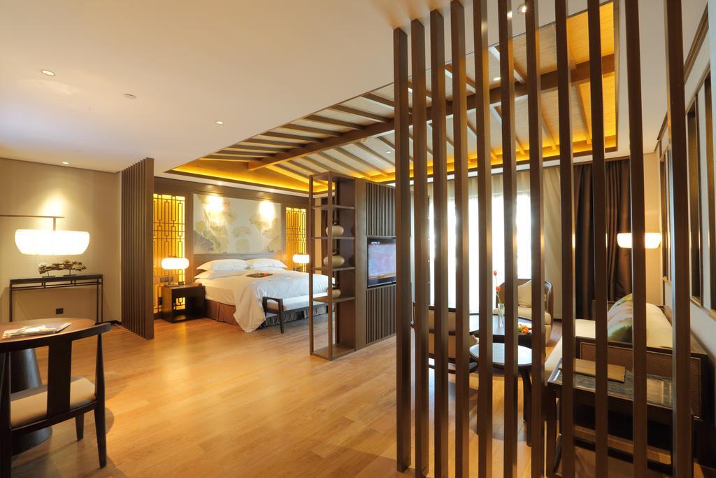 S&N Zhejiang Linhai International Hotel Habitación foto