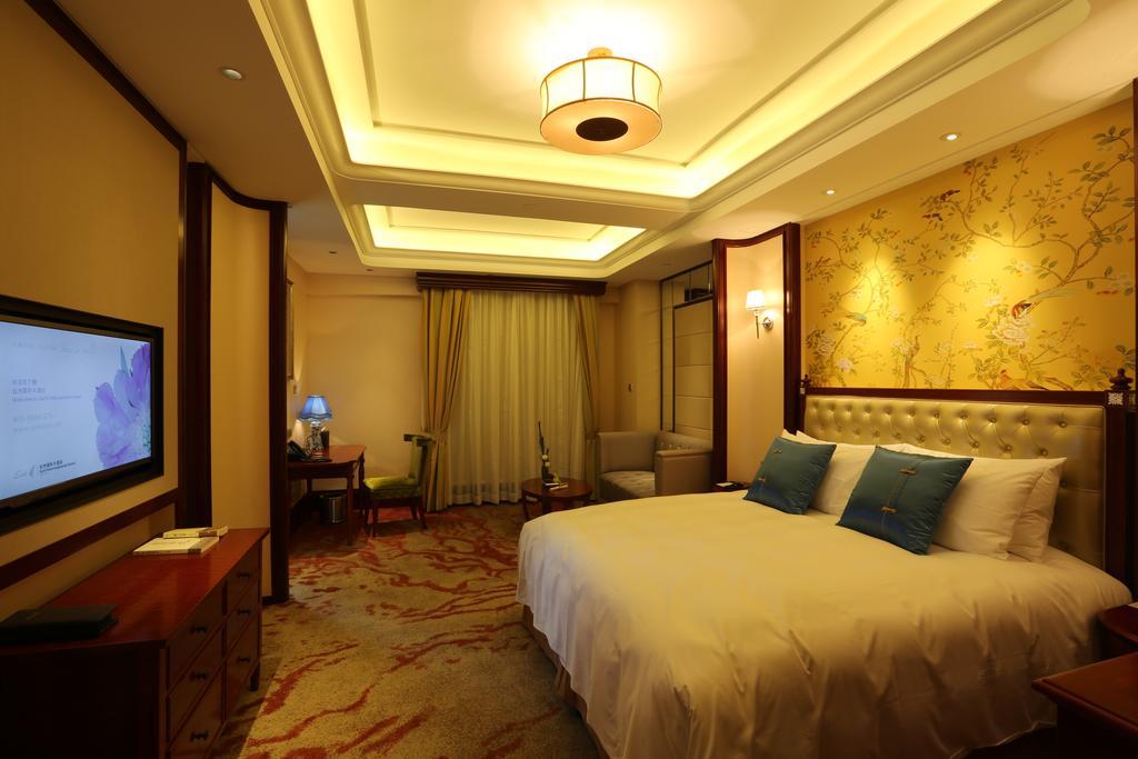 S&N Zhejiang Linhai International Hotel Habitación foto