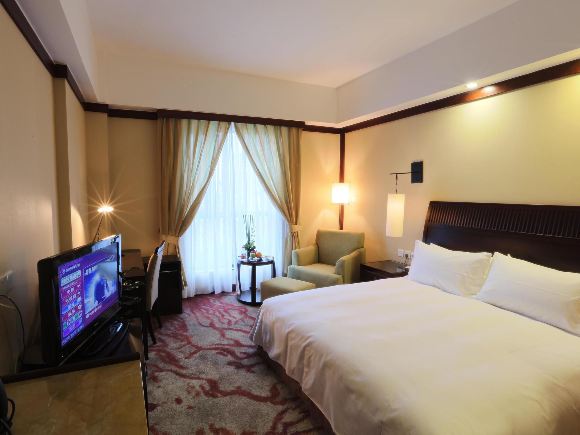 S&N Zhejiang Linhai International Hotel Exterior foto
