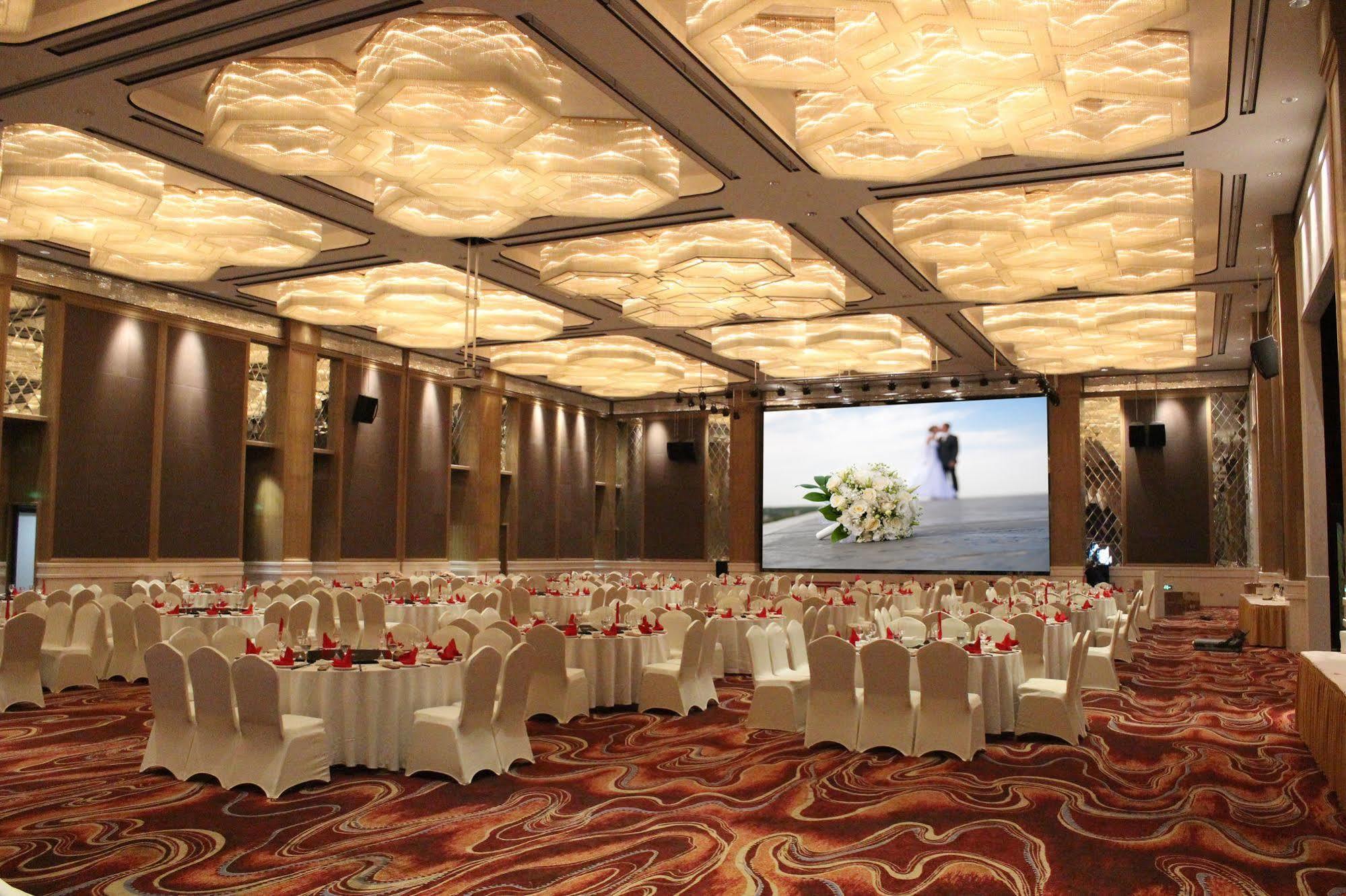 S&N Zhejiang Linhai International Hotel Exterior foto
